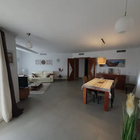 Apartment Espacioso En Primera Linea Del Mar *