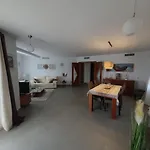 Apartamento Espacioso Apartamento En Primera Línea Del Mar *