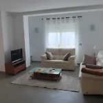 Espacioso Apartamento En Primera Línea Del Mar Apartamento